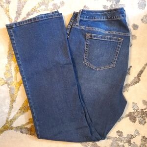 Torrid. 16R. Mid-Rise Slim Bootcut Jeans. Vintage Stretch.
